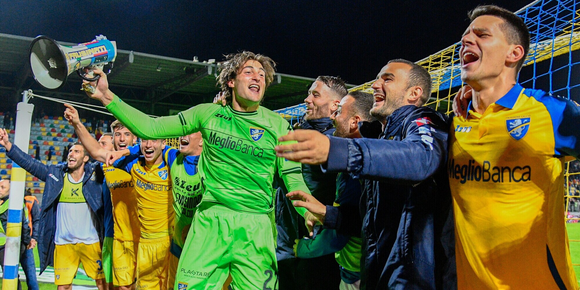 Frosinone, Grosso vince ed è fuga. Cannavaro e De Rossi pari