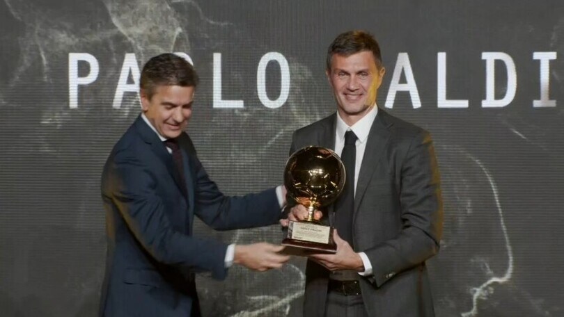 Golden Boy, Maldini premiato da Costacurta: Milan show