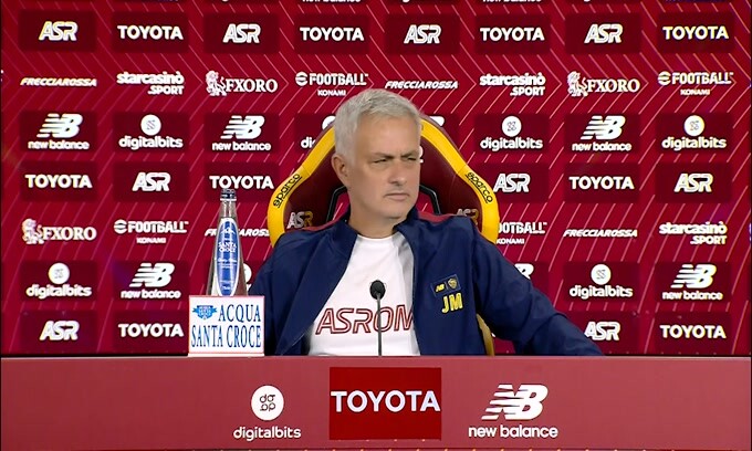 Mourinho riprende il giornalista: "Quante domande hai fatto?"