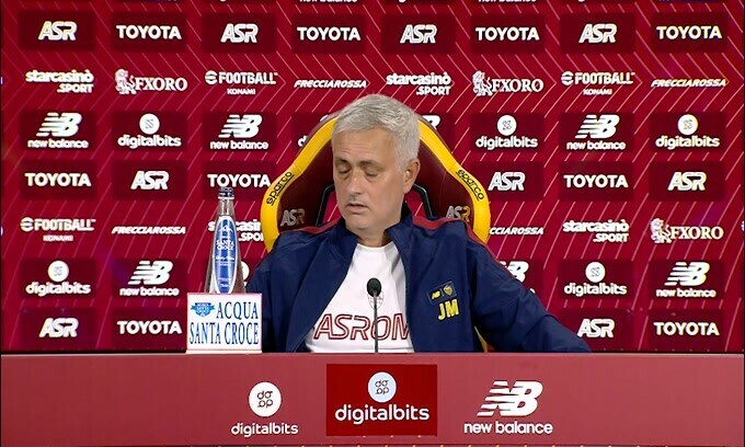 Mourinho indica la strada: "Ecco la reazione che mi aspetto"