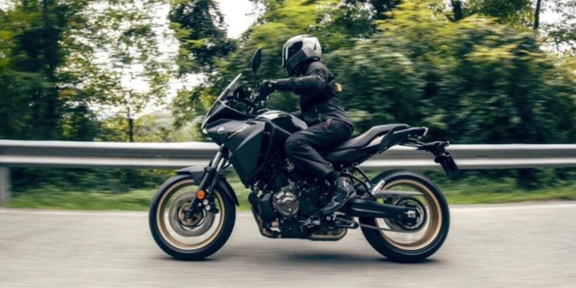 Yamaha: arrivano Tracer 7 e Tracer 7 GT 2023 per una guida versatile
