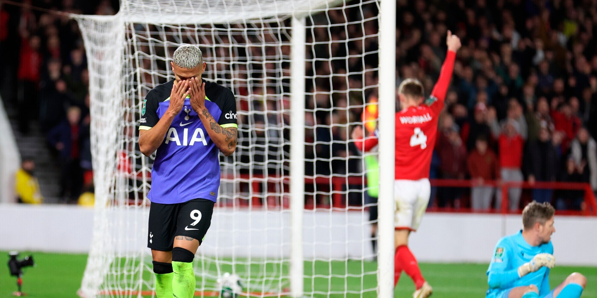 Conte fuori dalla Carabao Cup, passa il Nottingham. Il City elimina il Chelsea
