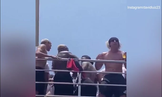 Il Flamengo festeggia, David Luiz è scatenato!