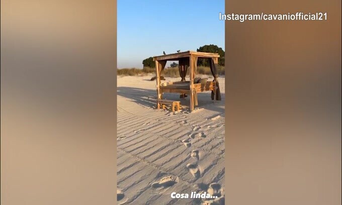 Valencia, Cavani ed il canto...degli uccelli