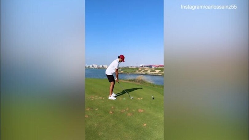 Sainz passione golf: il video mostra la passione del pilota!