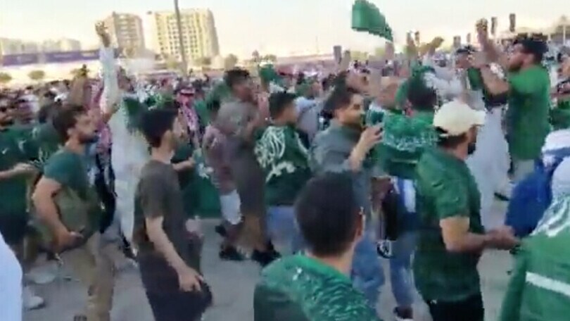 Esultano come Cristiano Ronaldo in faccia agli argentini: il "Siuuu" dei tifosi Arabia Saudita