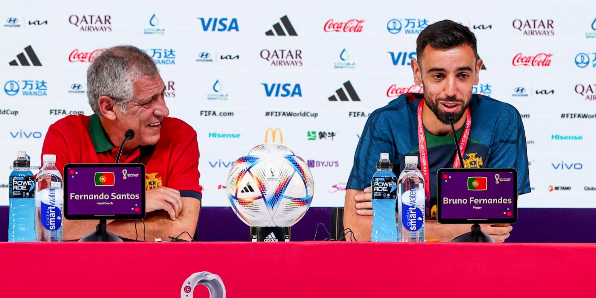 Portogallo, Santos e Bruno Fernandes: "Ronaldo? Pensiamo solo al Mondiale"