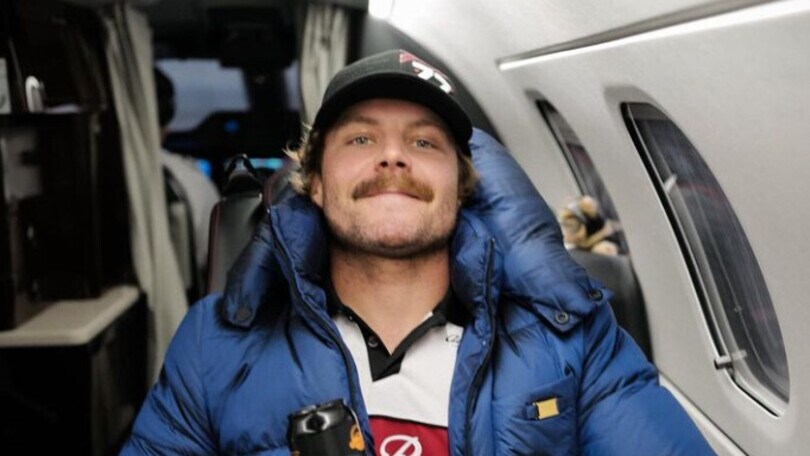 Valtteri Bottas in Finlandia con Alfa Romeo Stelvio, sci di fondo e pizza