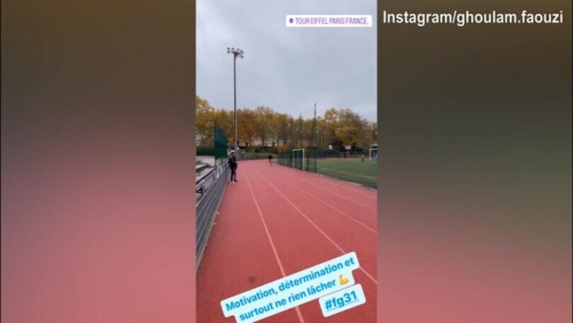 Napoli, Ghoulam di corsa sotto la Tour Eiffel