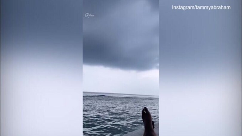 Roma, Abraham si riposa al mare