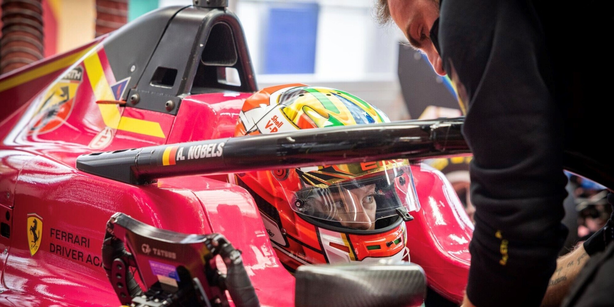 Ecco Aurelia, la ragazza scelta dalla Ferrari per il futuro al femminile