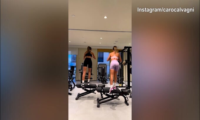 Caro e Augustina, fisico scolpito in palestra!