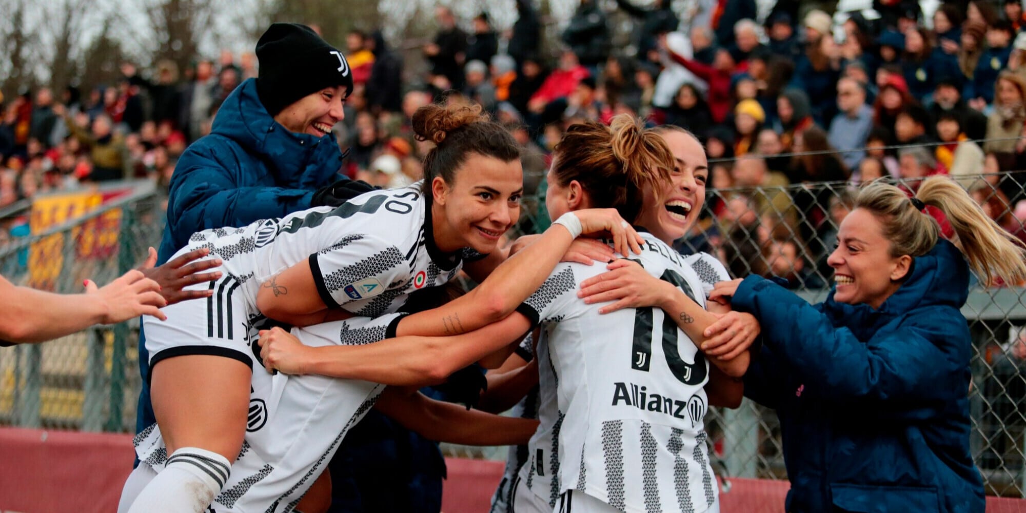 Juve padrona a casa Roma: 4-2 in trasferta e campionato riaperto!
