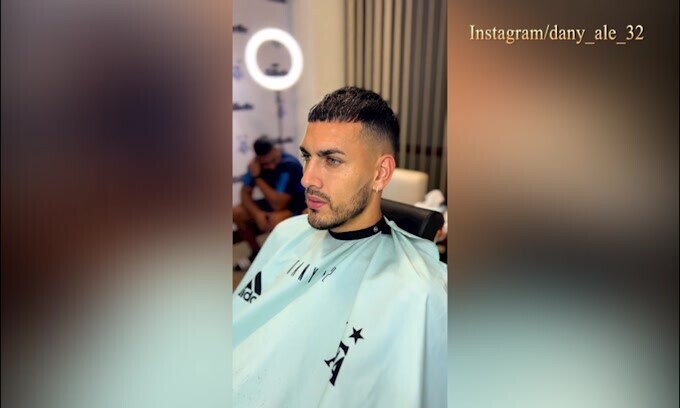 Argentina, il nuovo look di Paredes per la semifinale