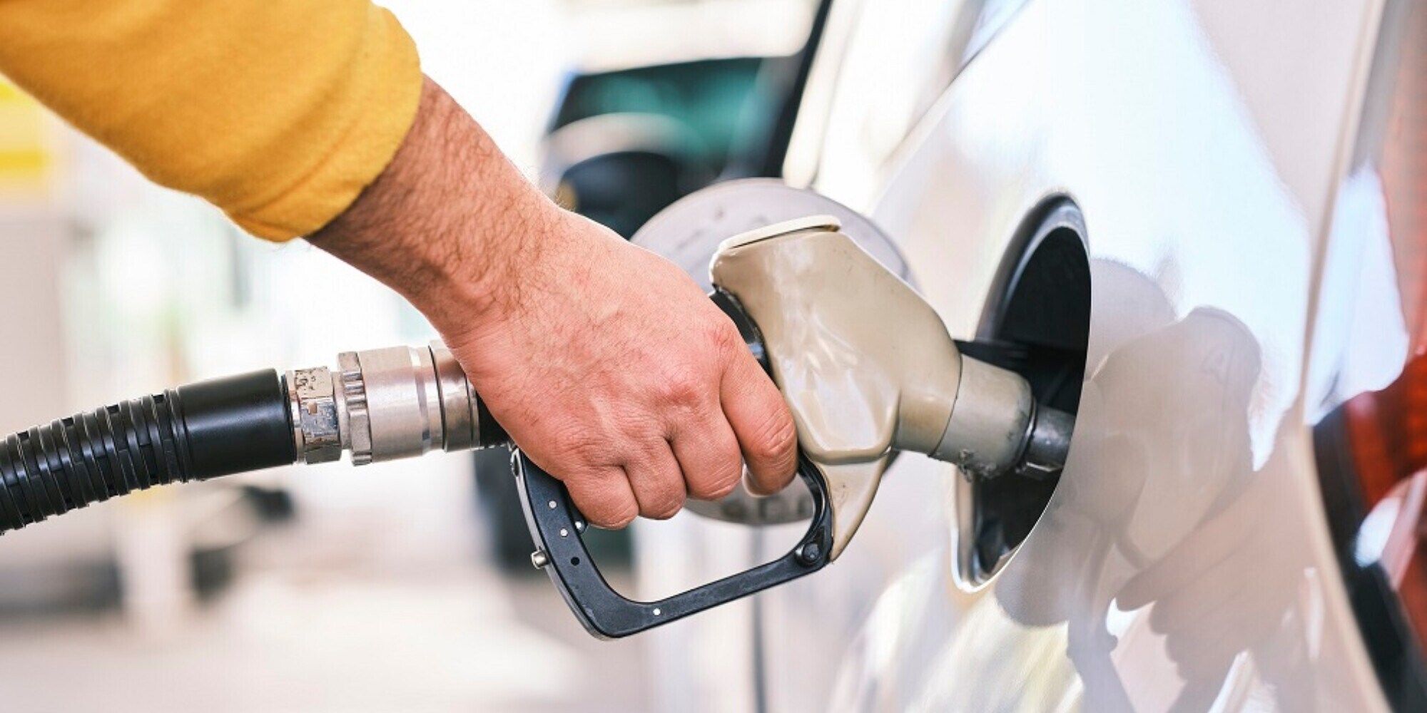 Diminuiscono i prezzi carburanti: benzina e Diesel sotto 1,80 euro/litro