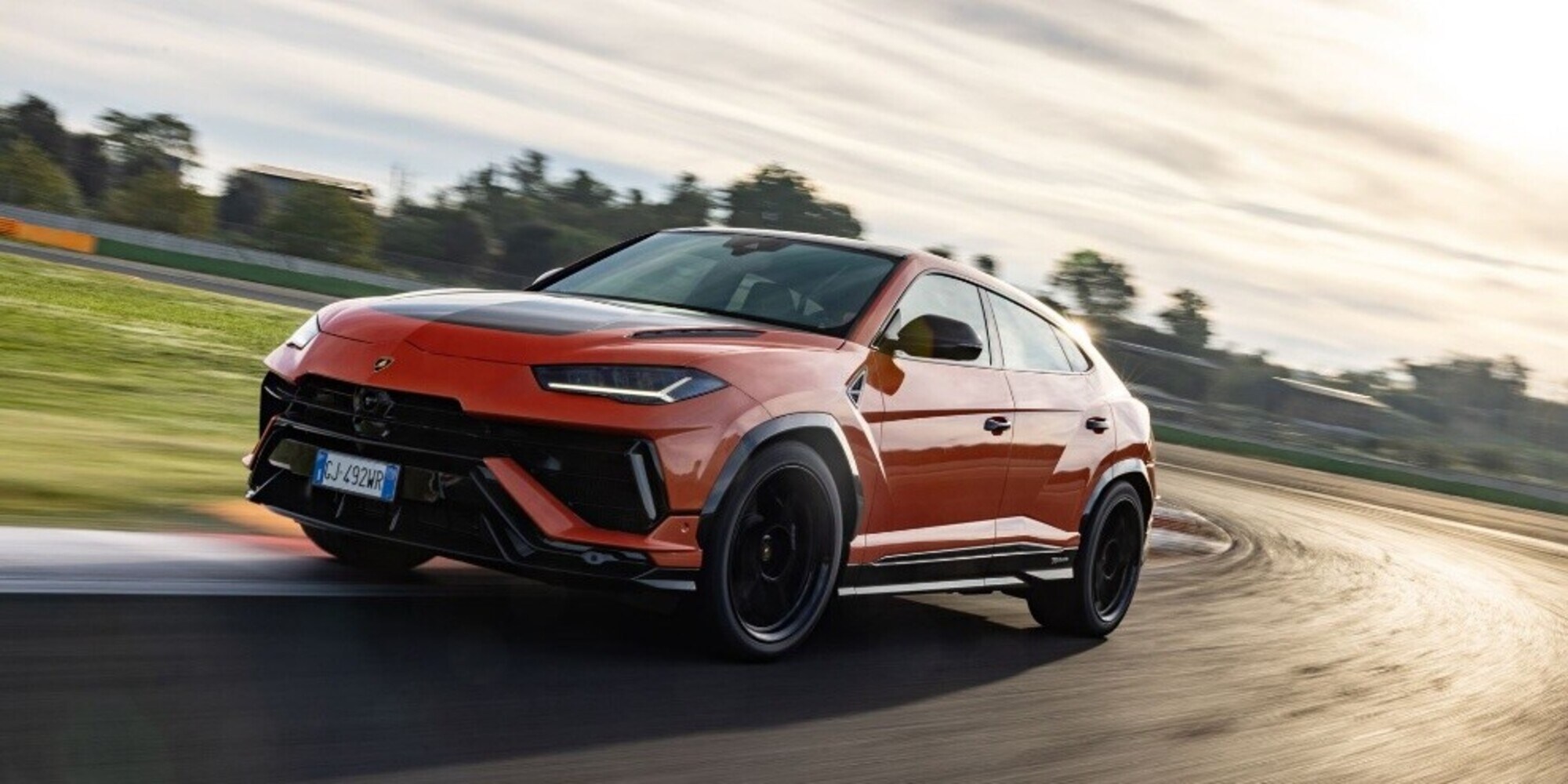 Lamborghini e Spotify, la playlist che suona come il V8 di Urus Performante