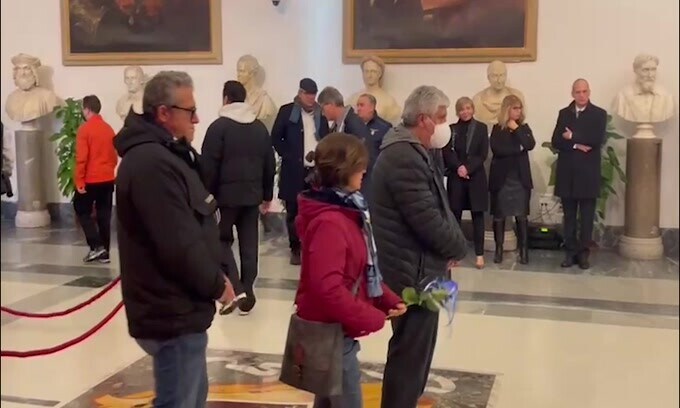 L'ultimo saluto a Mihajlovic: aperta camera ardente in Campidoglio