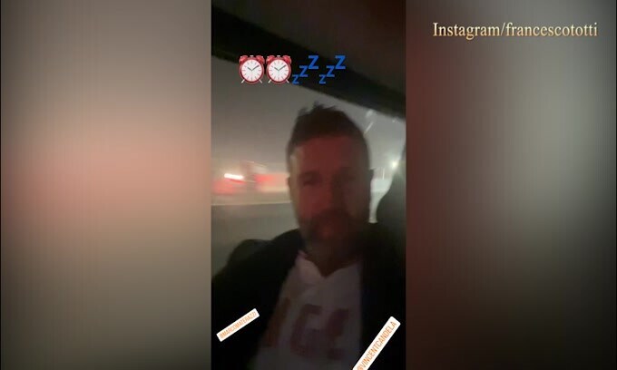 Candela e Materazzi dormono, mentre Totti...