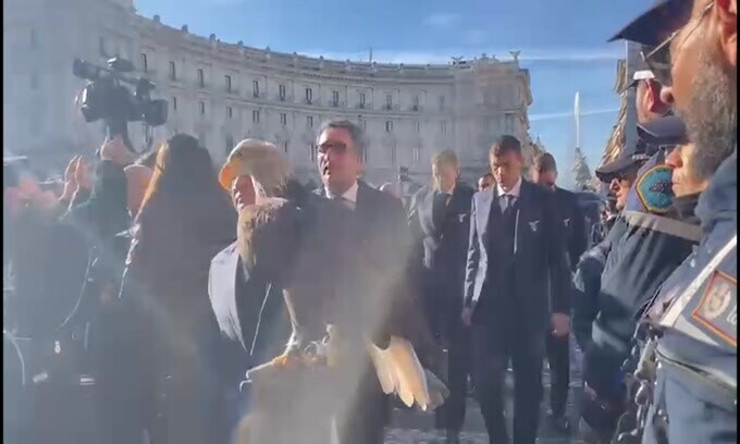 Funerali Sinisa Mihajlovic, l'arrivo della Lazio
