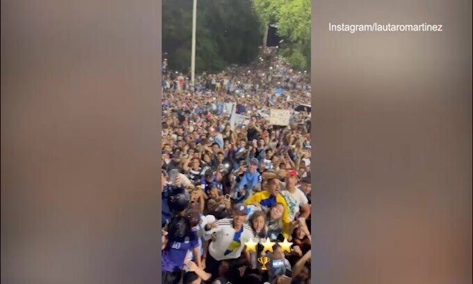 Argentina nella storia, a Buenos Aires bagno di folla