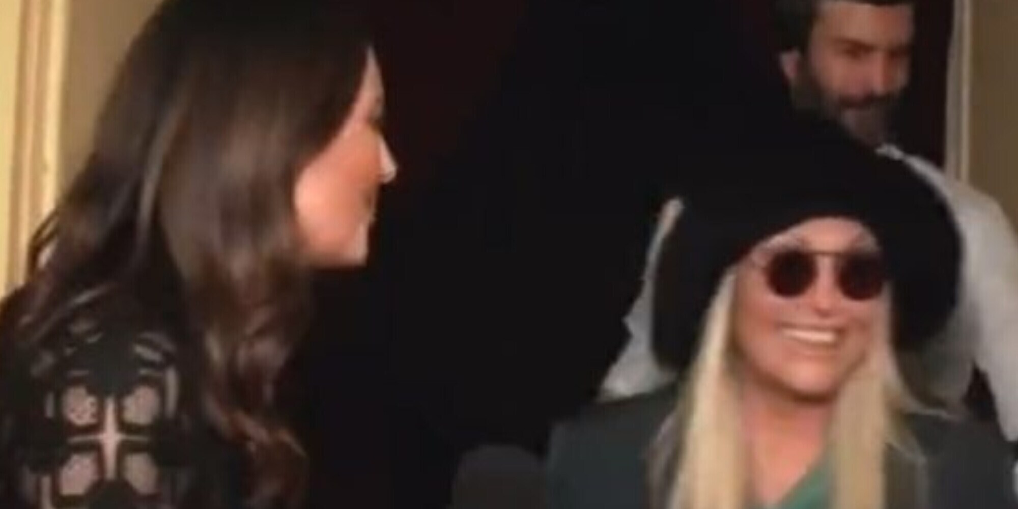Sanremo 2023, Anna Oxa nega intervista alla moglie di Amadeus