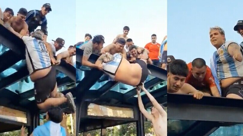 Argentina, è qui la festa? Cosa non si fa per festeggiare sulla pensilina del bus