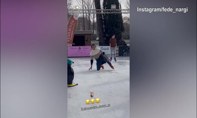 Che caduta sui pattini per Matri!