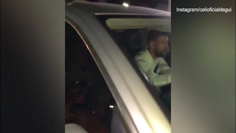 Messi torna a Rosario e resta bloccato per strada!