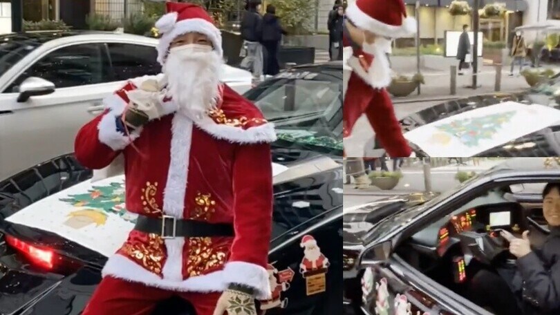 Ma quale slitta! In Giappone Babbo Natale arriva su auto d'epoca