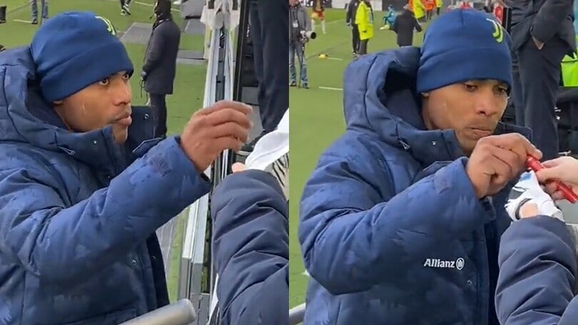 Alex Sandro nega il cappellino ai tifosi: il motivo è da ridere
