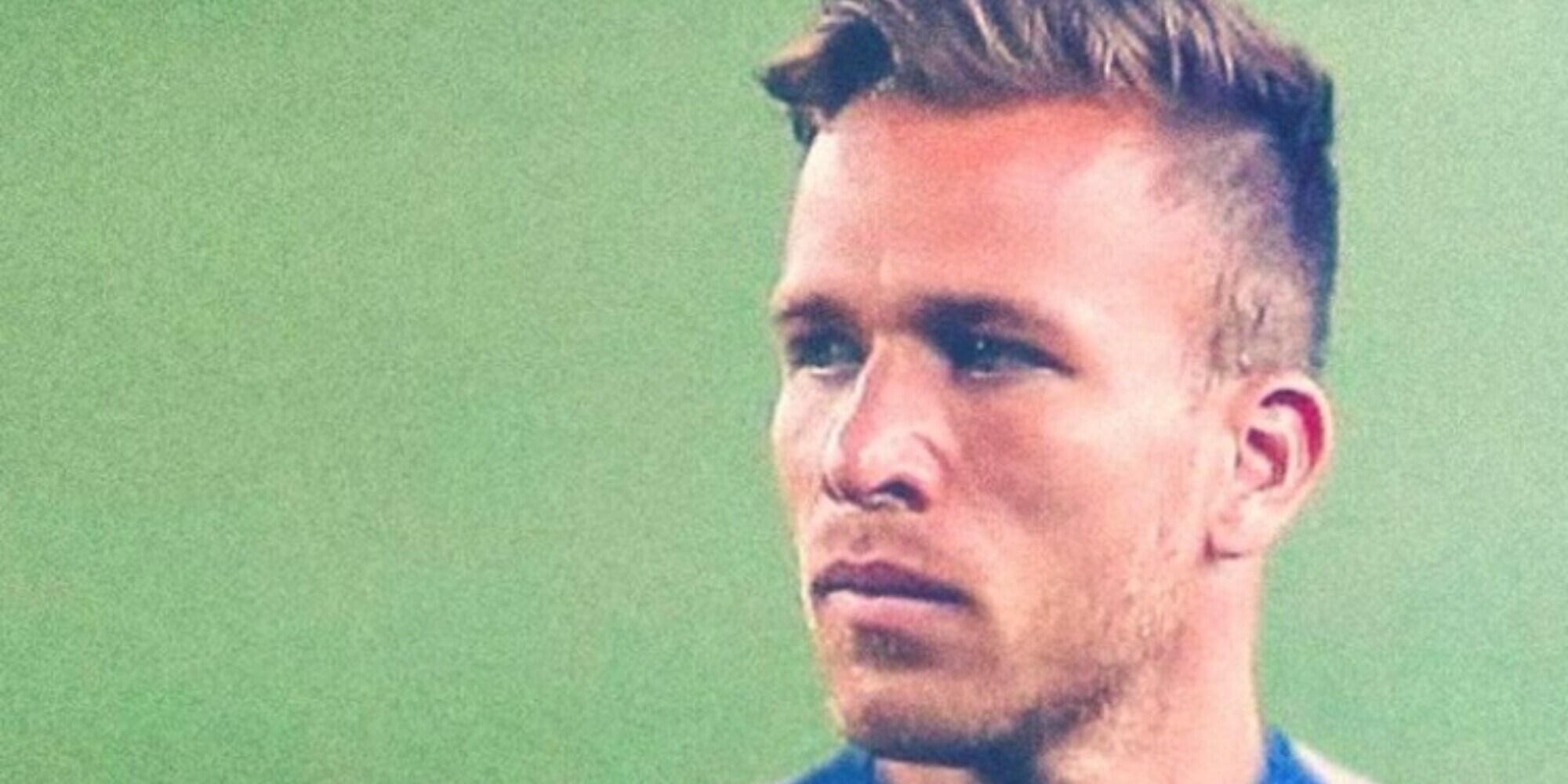 Arthur, lo sfogo social e Douglas Costa interviene