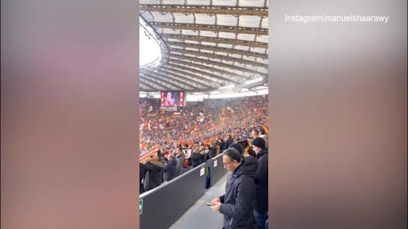 Roma, il ruggito da brividi della Curva Sud