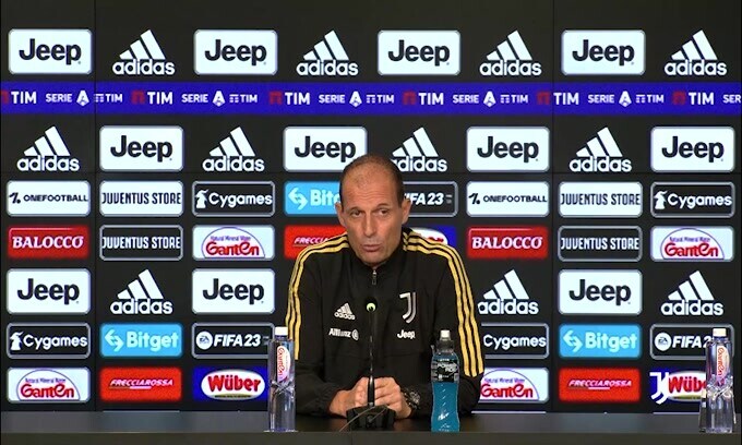 Allegri: "Napoli ancora nettamente favorito"