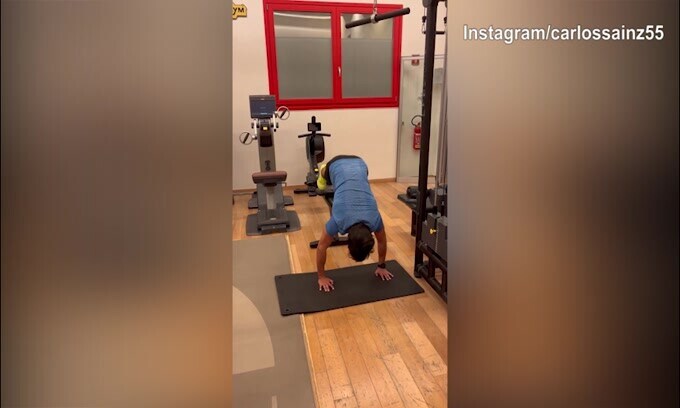 Ferrari, Carlos Sainz lavora duramente in palestra