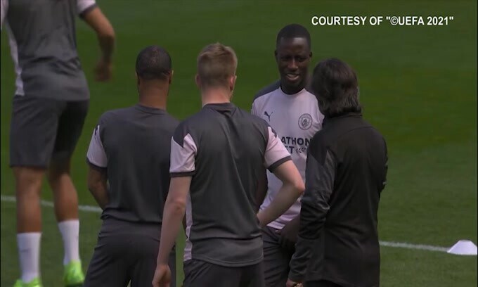 Manchester City, Mendy assolto per 6 capi d'imputazione