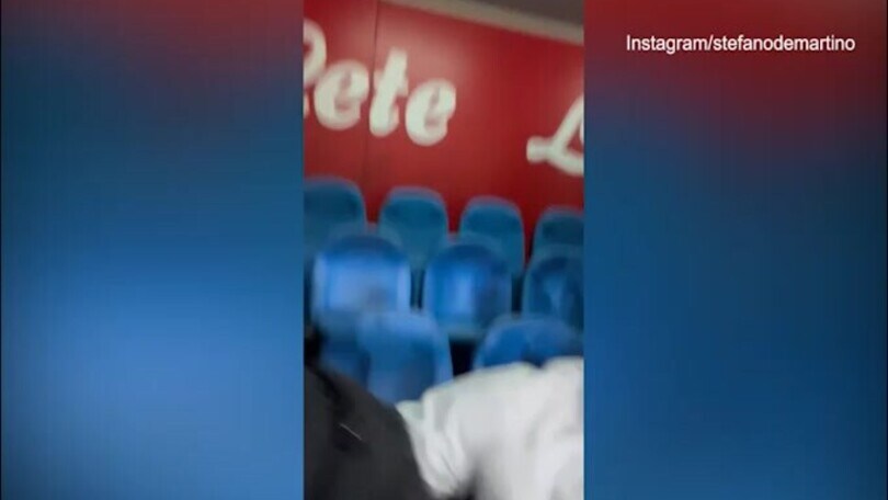 Napoli-Juve, De Martino e Biagio Izzo esultano: "Ma che è successo?"