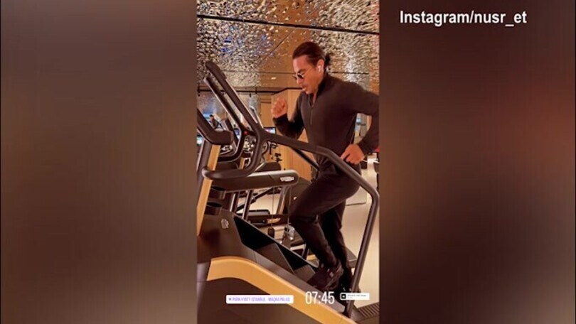 Nusr Et, duro lavoro in palestra