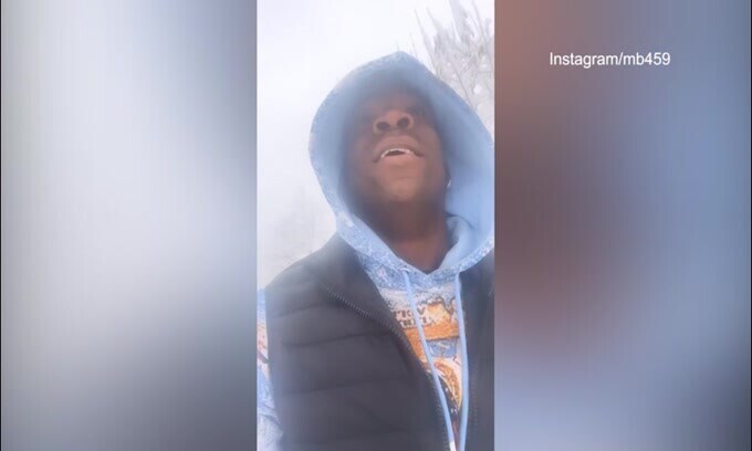 Balotelli nella neve: "Non è per noi neri, giuro!"