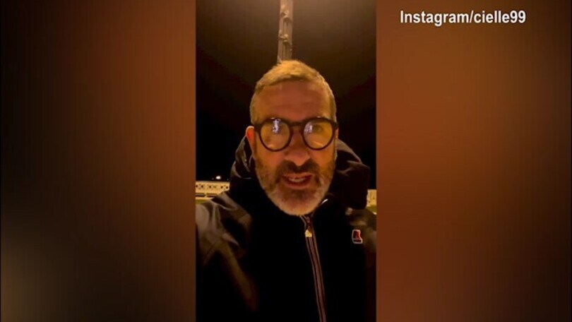 Accusa di stupro di gruppo rivolta al figlio di Lucarelli, il padre: "Certo dell'innocenza"