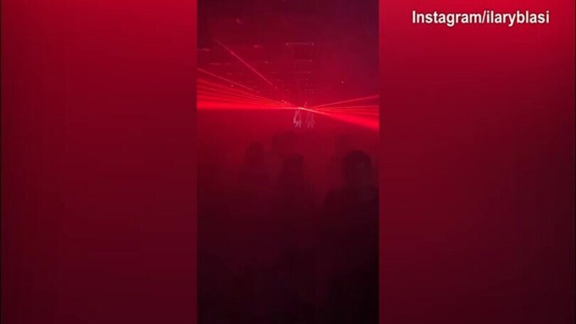 Il sabato sera di Ilary Blasi: "Parigi alternativa"