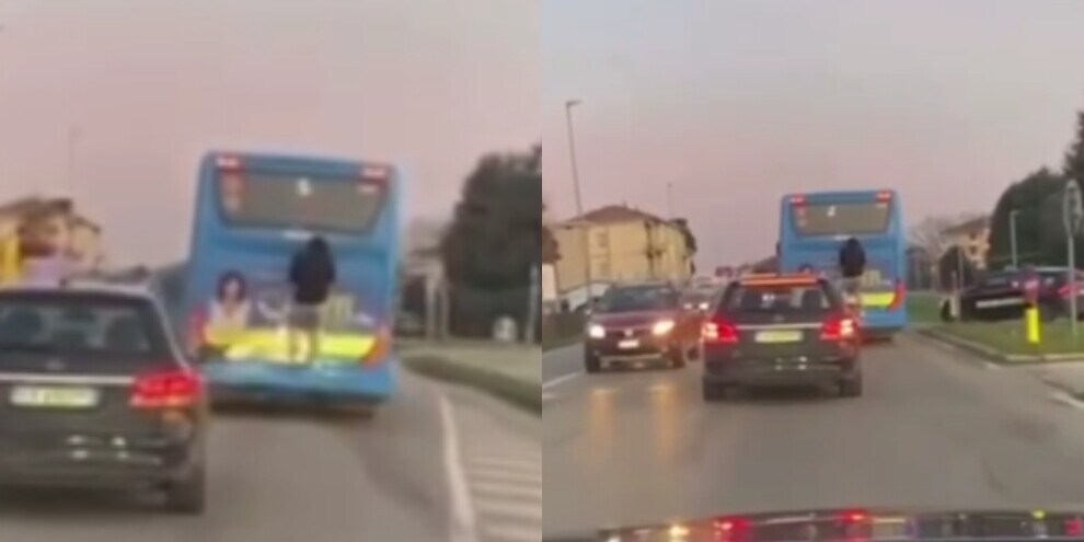 Lodi, viaggia ancora aggrappato al retro dell'autobus ma becca i Carabinieri