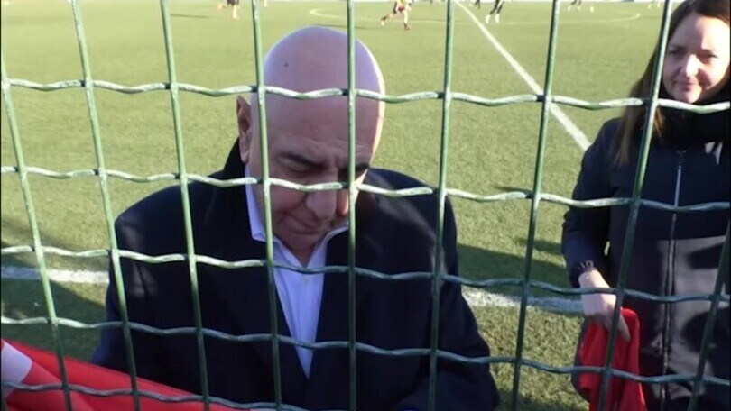 Galliani scherza sul mercato: "Il condor è invecchiato"