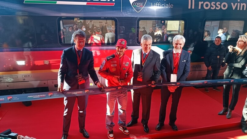 "Dalla Rossa al Frecciarossa: Trenitalia celebra la Ducati e Pecco Bagnaia