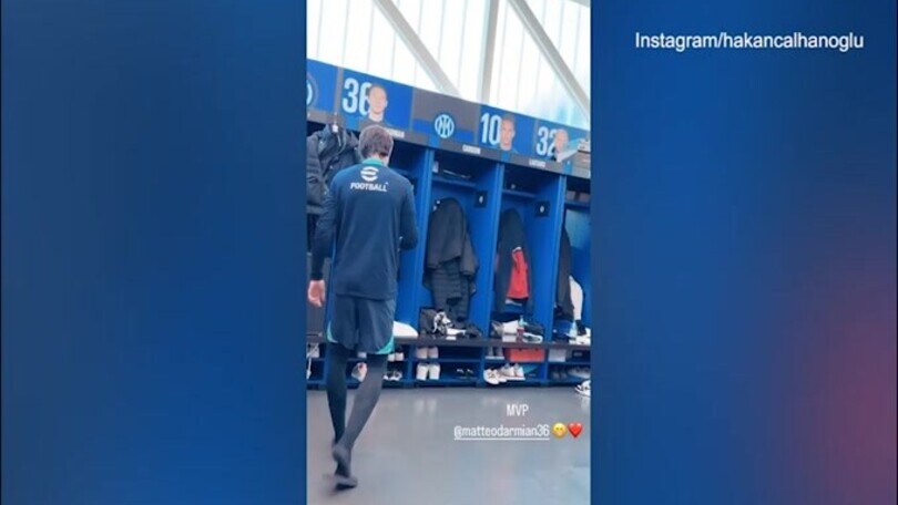 Inter, Calhanoglu sfotte Darmian: "Sei l'Mvp"