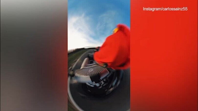 Formula 1, Sainz si diverte coi go-kart