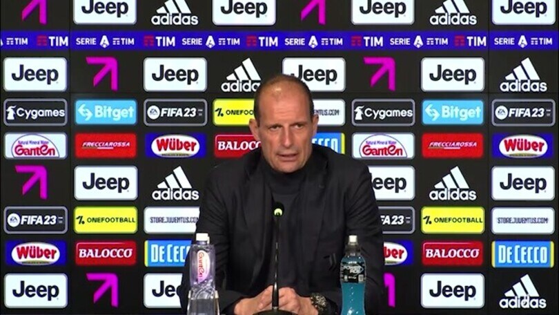 Allegri: "De Sciglio è sereno, non guardiamo i social"