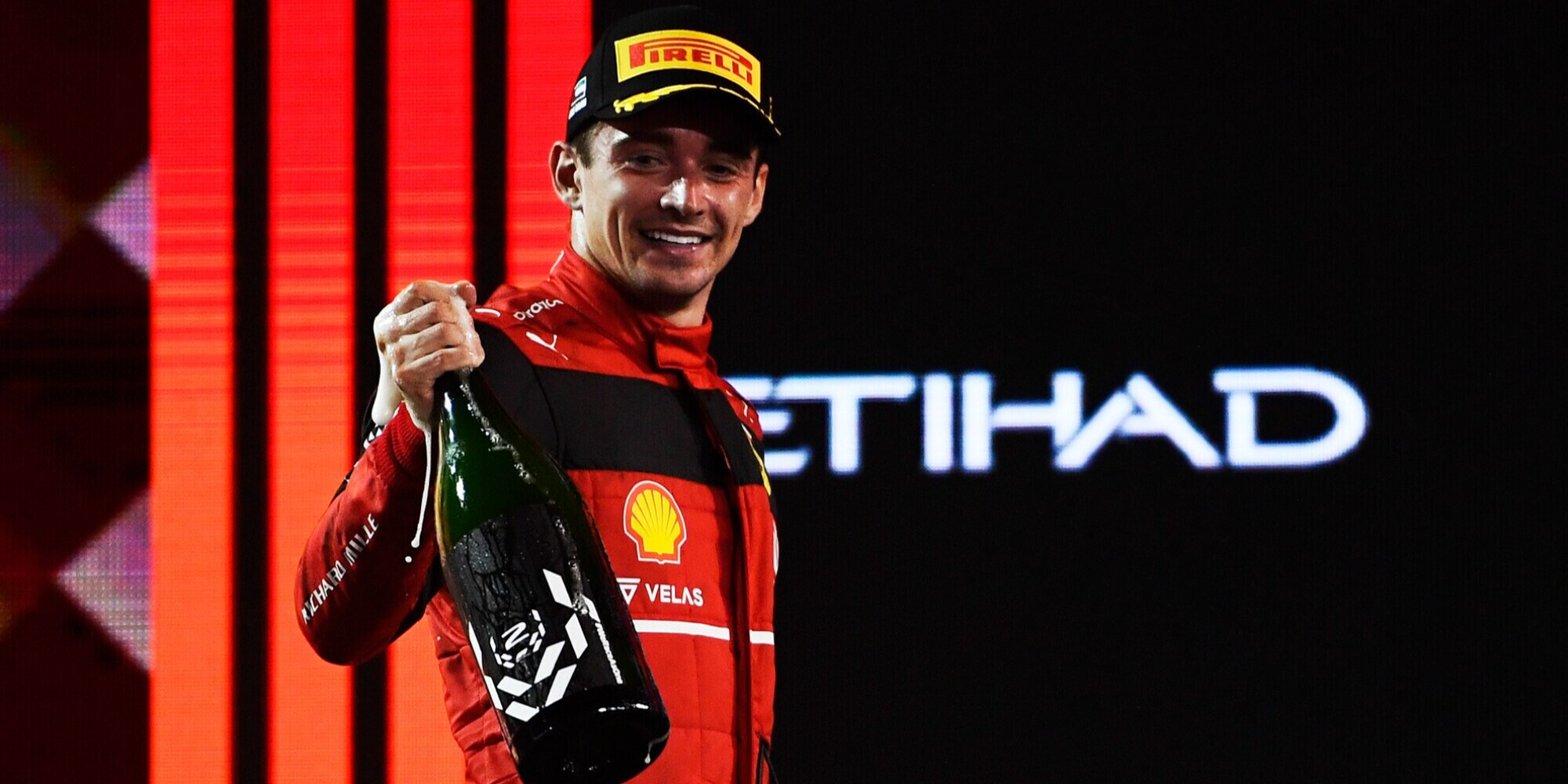F1: Leclerc vola sulla Ferrari 2003 di Michael Schumacher