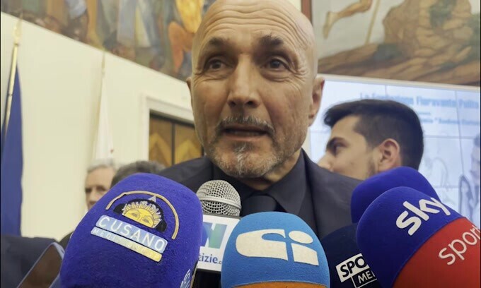 Kvara esaltato da Spalletti: "Mi ricorda Salah..."