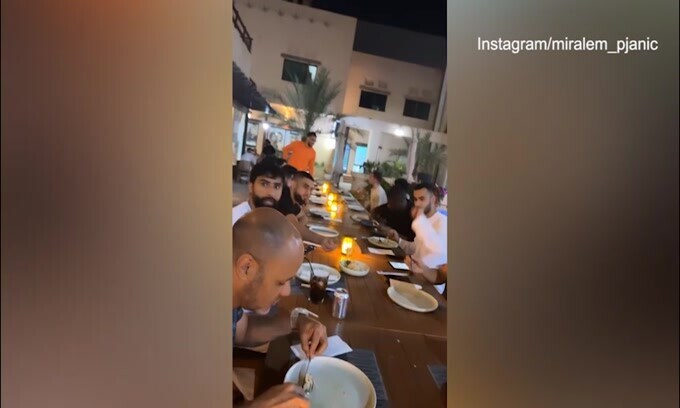 Pjanic e Manolas a cena con la squadra: ecco come si sono ambientati
