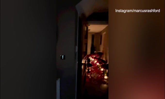 Rashford fa il romanticone: ecco la sorpresa alla sua Lucia